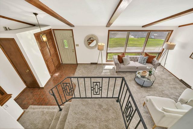 6093 Thornapple DRIVE, Greendale, WI 53129