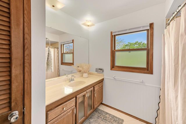 6093 Thornapple DRIVE, Greendale, WI 53129