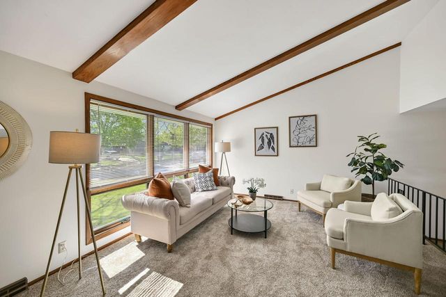 6093 Thornapple DRIVE, Greendale, WI 53129