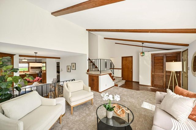 6093 Thornapple DRIVE, Greendale, WI 53129