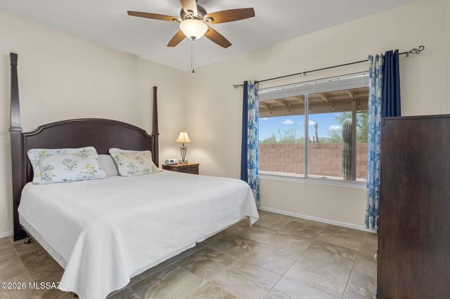 3673 W Camino De Talia, Tucson, AZ 85741