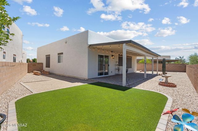 3673 W Camino De Talia, Tucson, AZ 85741