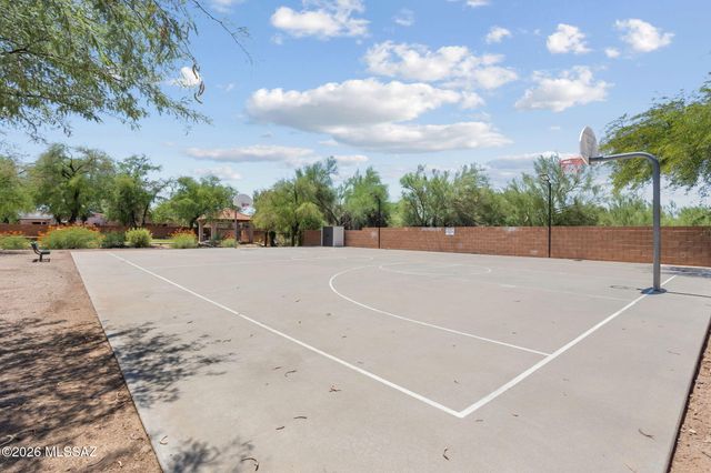 3673 W Camino De Talia, Tucson, AZ 85741