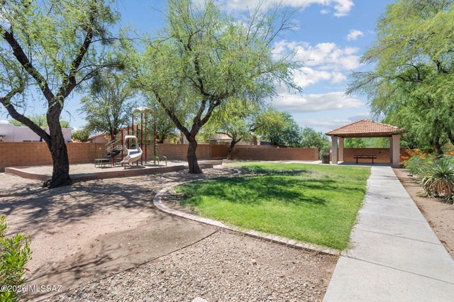 3673 W Camino De Talia, Tucson, AZ 85741