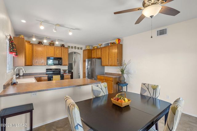 3673 W Camino De Talia, Tucson, AZ 85741