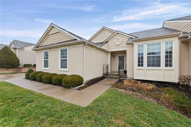 11183 S Chouteau Street, Olathe, KS 66061