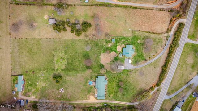 7185 Snapps Ferry Road, Afton, TN 37616