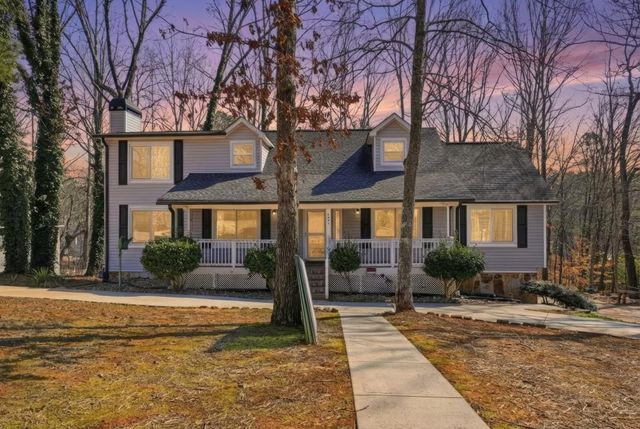 8804 Willow Creek Court, Douglasville, GA 30135