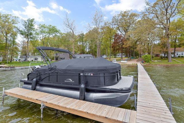 59351 Shafer Brothers Road, Fabius Twp, MI 49093