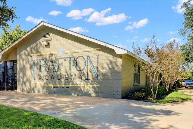 4421 Willowbend Boulevard, Houston, TX 77035