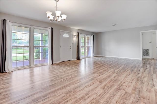 4421 Willowbend Boulevard, Houston, TX 77035