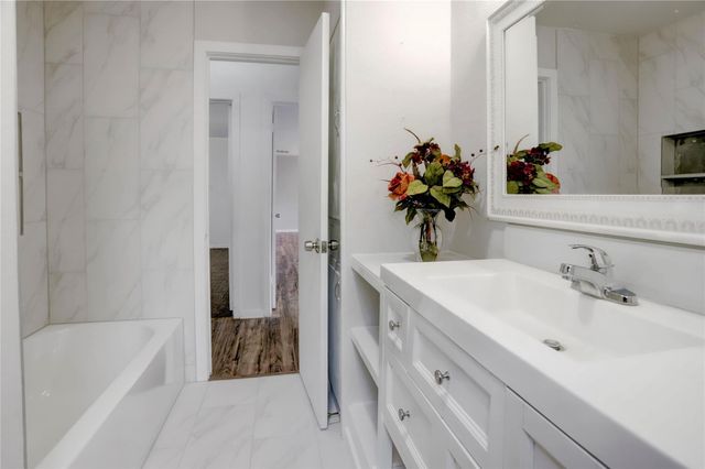 4421 Willowbend Boulevard, Houston, TX 77035