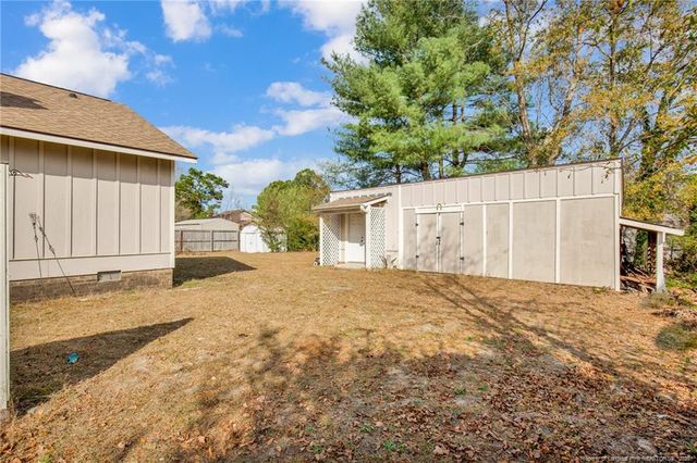 2092 Lakeridge Drive, Fayetteville, NC 28304