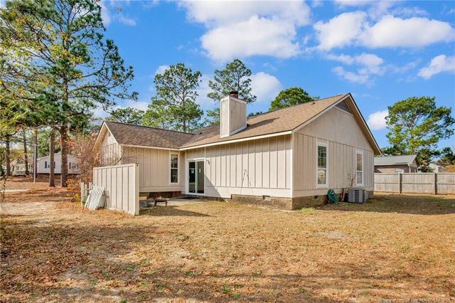 2092 Lakeridge Drive, Fayetteville, NC 28304