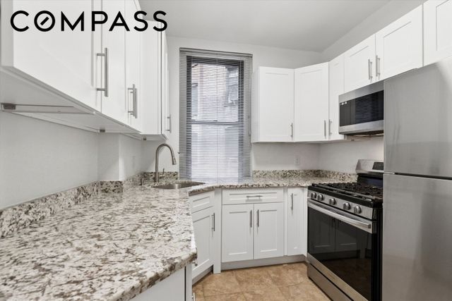447 Fort Washington Ave Apt 22, New York City, NY 10033