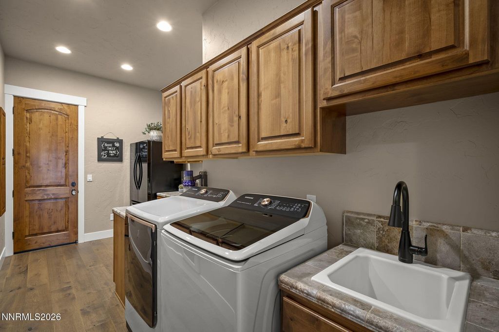 Image 37 of property listing at 12950 Silver Wolf Road, Reno, NV 89511