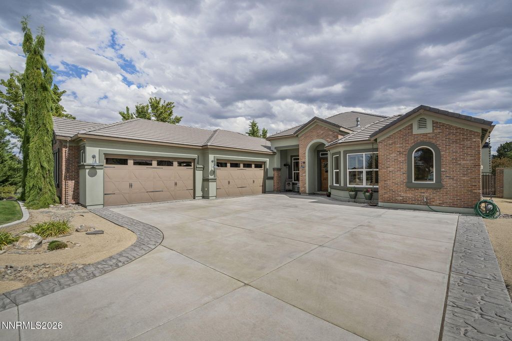Image 4 of property listing at 12950 Silver Wolf Road, Reno, NV 89511