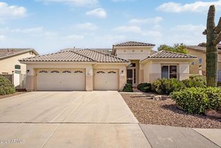 1528 E LAREDO Street, Chandler, AZ 85225
