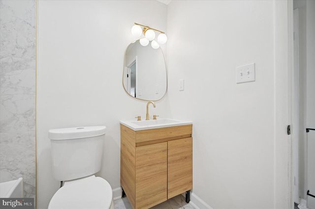 5608 THOMAS AVE, Philadelphia, PA 19143