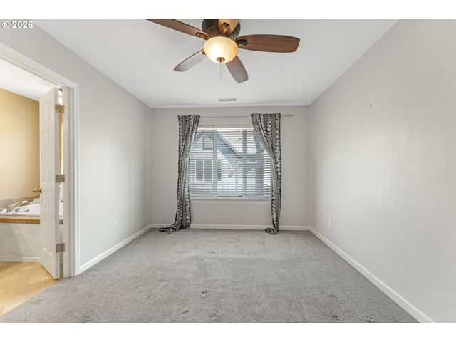 1271 Se LEANDER St, Hillsboro, OR 97123