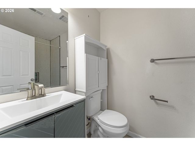 1271 Se LEANDER St, Hillsboro, OR 97123