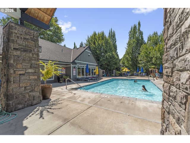 1271 Se LEANDER St, Hillsboro, OR 97123