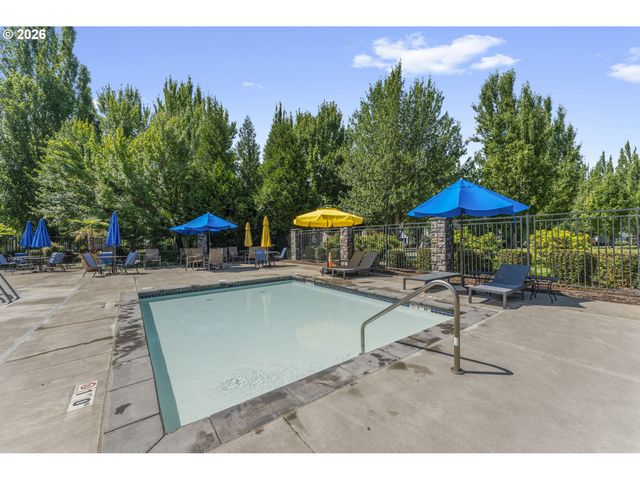 1271 Se LEANDER St, Hillsboro, OR 97123