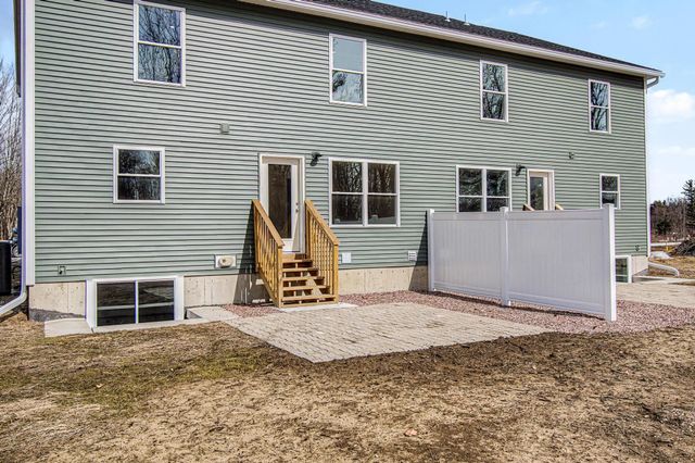 101 Elsa Lane, Essex, VT 05452