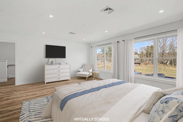 101 Elsa Lane, Essex, VT 05452