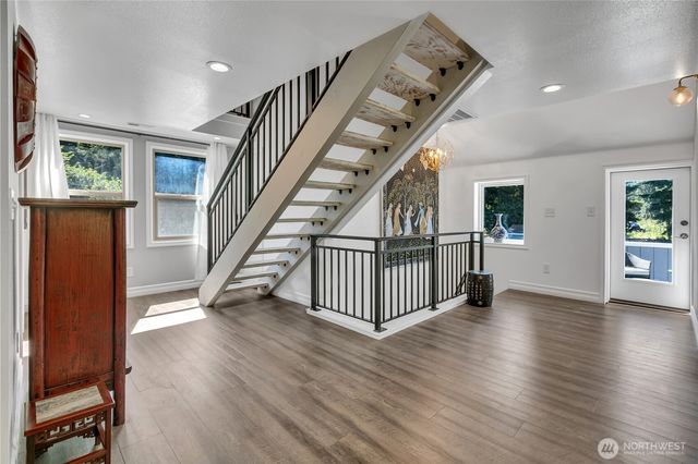 2504 72nd Street E, Tacoma, WA 98404