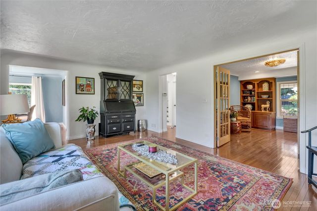 2504 72nd Street E, Tacoma, WA 98404