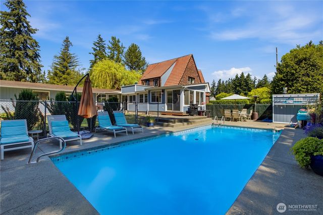 2504 72nd Street E, Tacoma, WA 98404