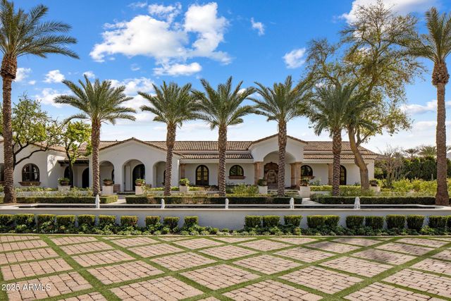 7533 N 70TH Street, Paradise Valley, AZ 85253