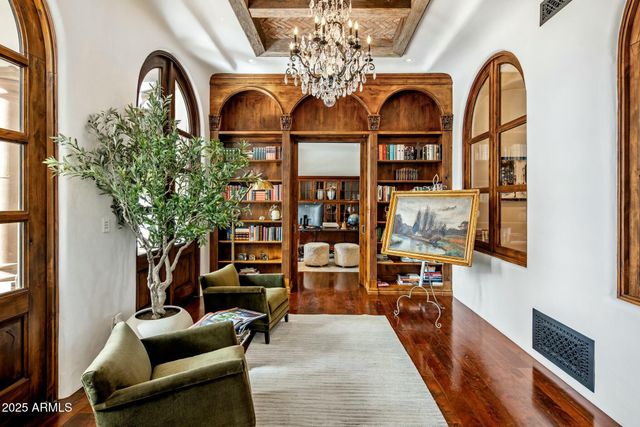 7533 N 70TH Street, Paradise Valley, AZ 85253