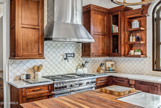 7533 N 70TH Street, Paradise Valley, AZ 85253