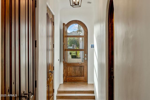 7533 N 70TH Street, Paradise Valley, AZ 85253