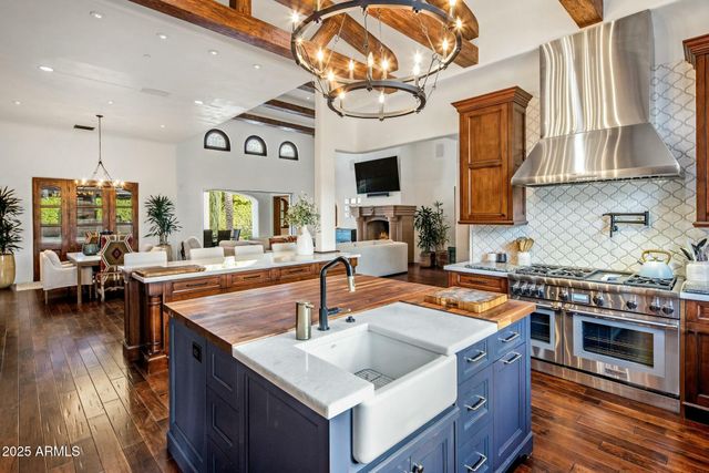 7533 N 70TH Street, Paradise Valley, AZ 85253