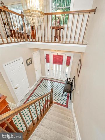 1017 LINDSAY LN, Hagerstown, MD 21742