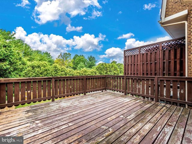 1017 LINDSAY LN, Hagerstown, MD 21742