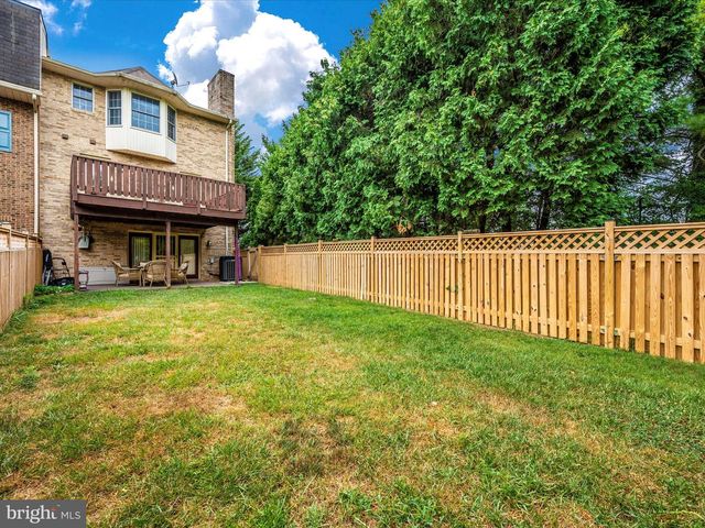 1017 LINDSAY LN, Hagerstown, MD 21742