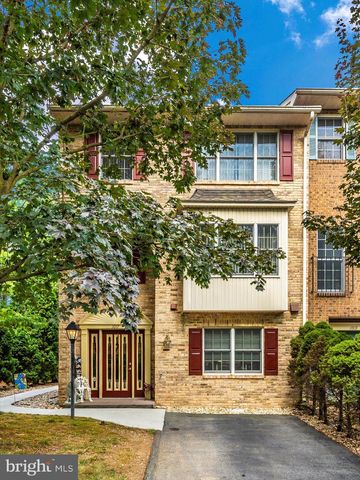 1017 LINDSAY LN, Hagerstown, MD 21742