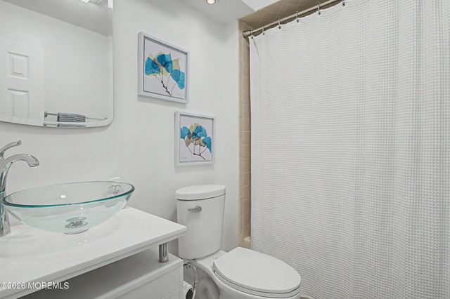 65 Whitefield Avenue 201, Ocean Grove, NJ 07756
