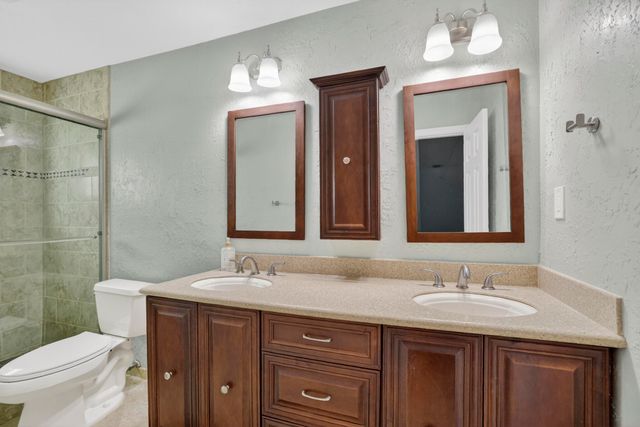 8109 NW 94th Avenue, Tamarac, FL 33321