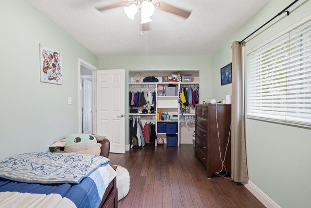 8109 NW 94th Avenue, Tamarac, FL 33321