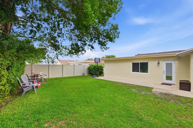 8109 NW 94th Avenue, Tamarac, FL 33321