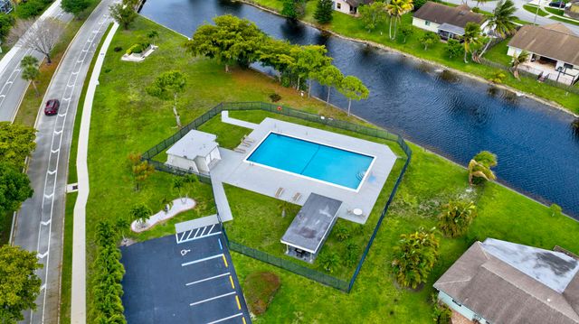 8109 NW 94th Avenue, Tamarac, FL 33321