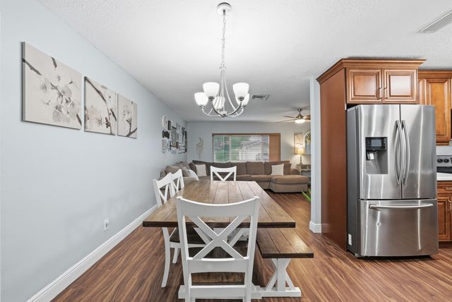 8109 NW 94th Avenue, Tamarac, FL 33321