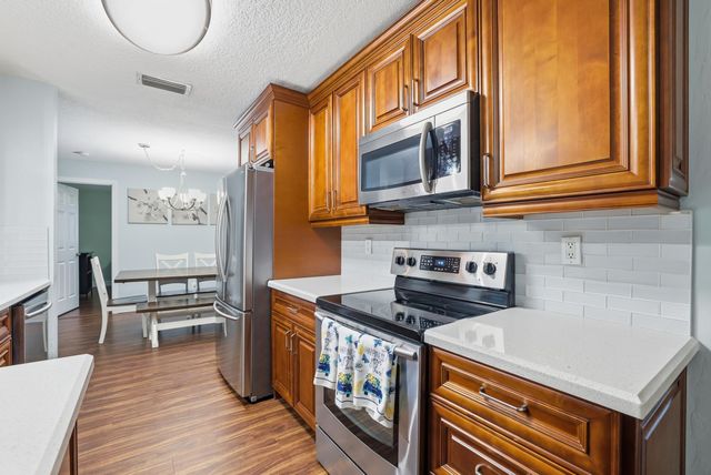 8109 NW 94th Avenue, Tamarac, FL 33321