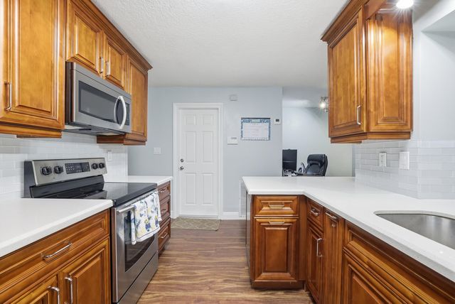 8109 NW 94th Avenue, Tamarac, FL 33321