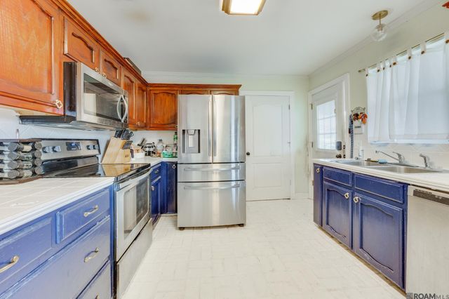 24610 Rolling Meadow, Denham Springs, LA 70726